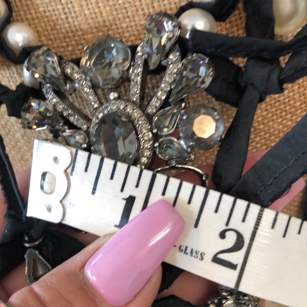 Lanvin Paris large Pearl Crystal ribbon necklace - Picture 12 of 16